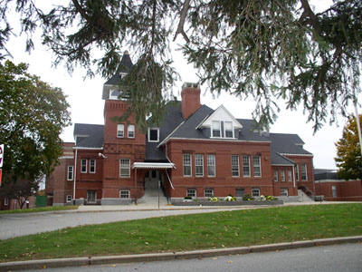 桑頓中學Thornton Academy