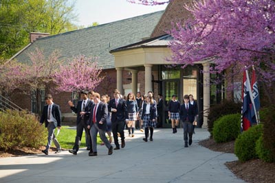 Brownell-Talbot College Preparatory School  布朗奈爾塔爾博特學(xué)校